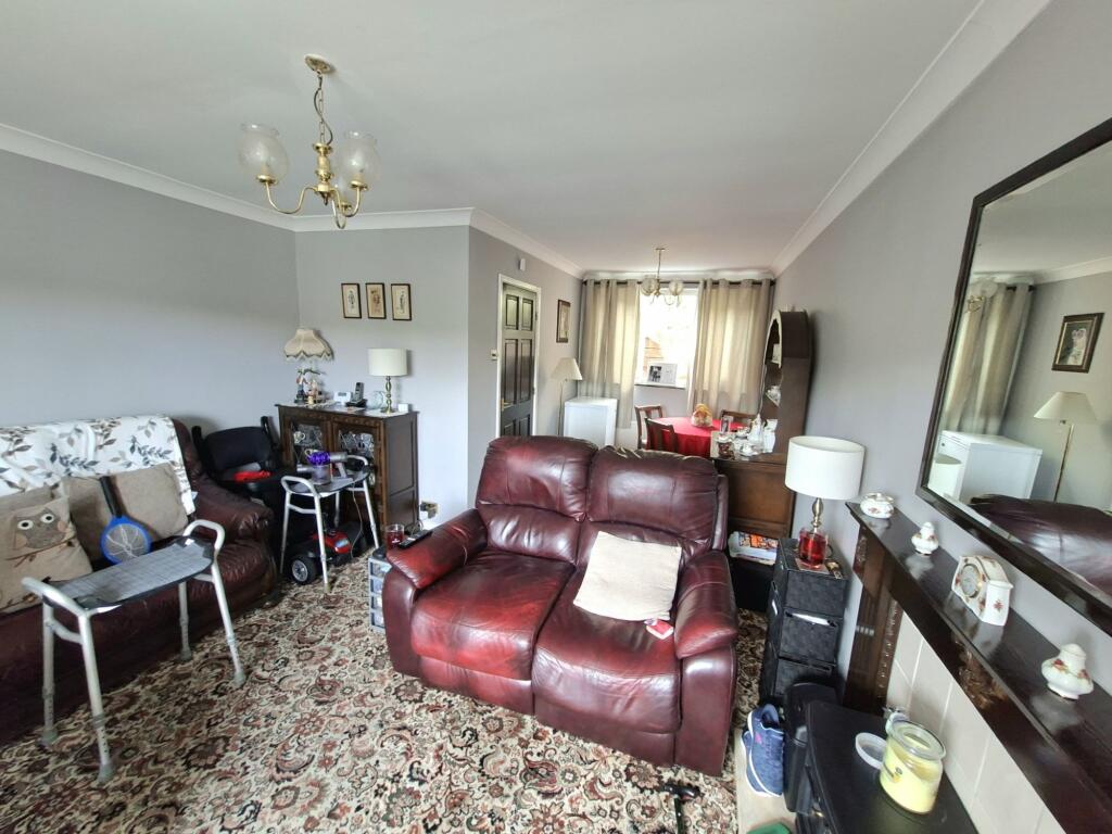 LIVING ROOM/DINING AREA