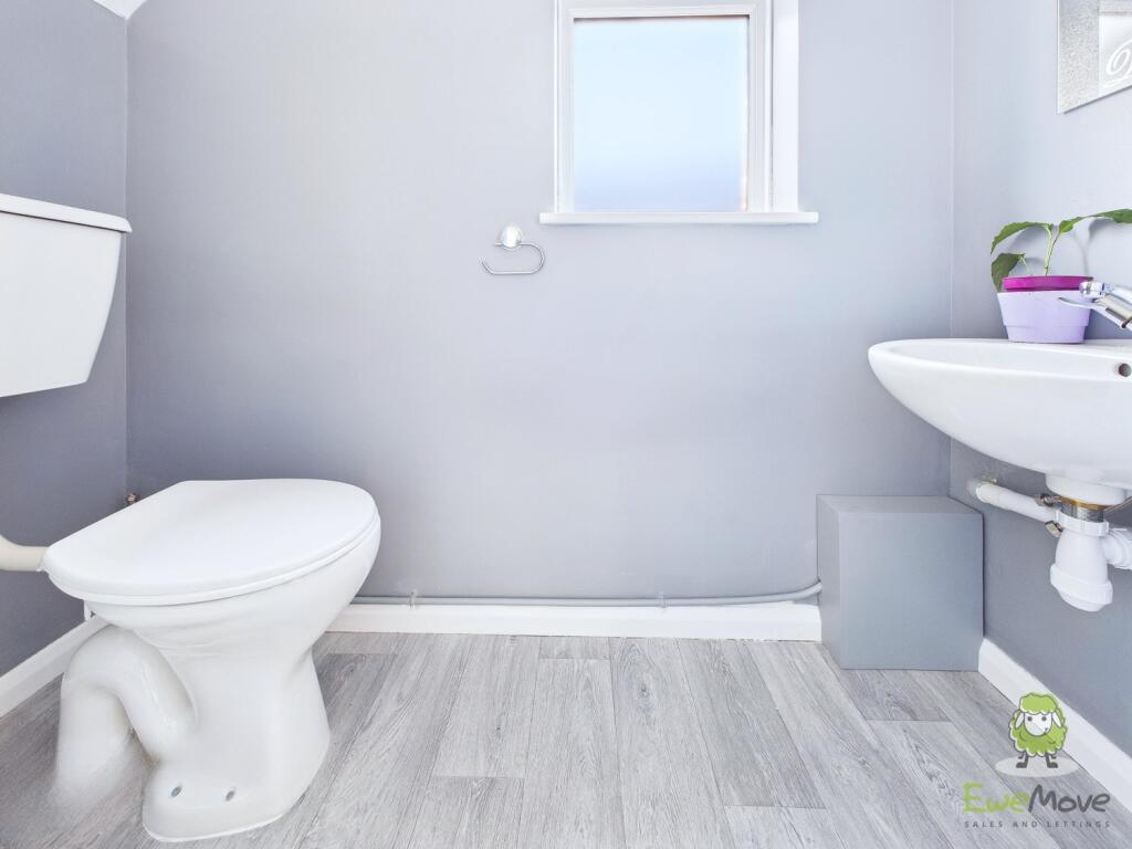 CAM01543G0-PR0168-STILL018