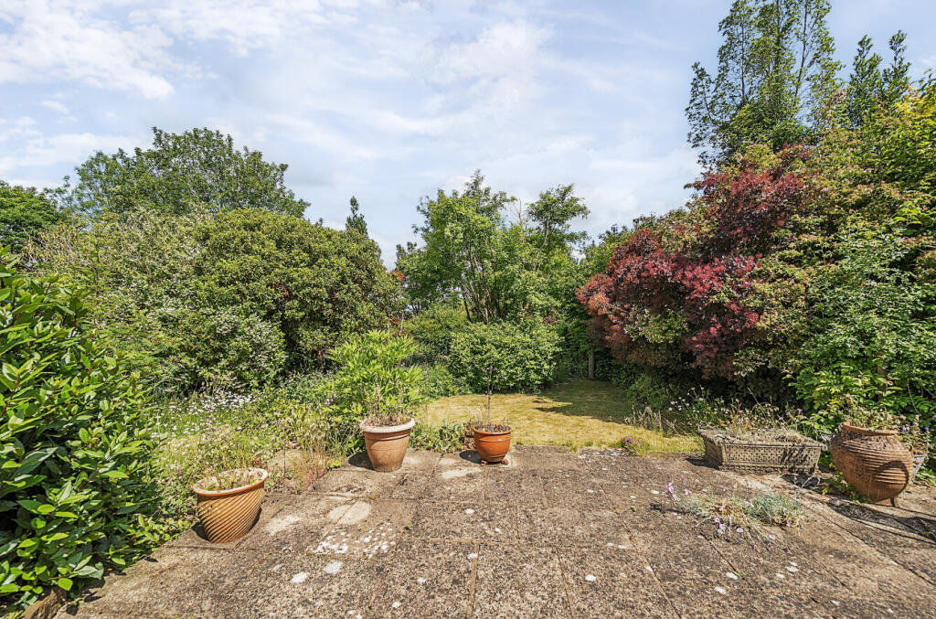 1304506-6-683d832...