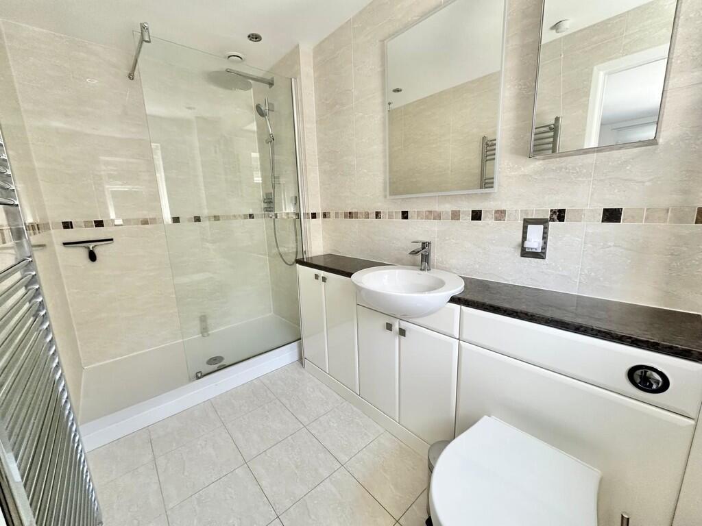 IMG-20250718-WA00...