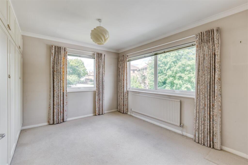 Stevenage Road 6-7.jpg