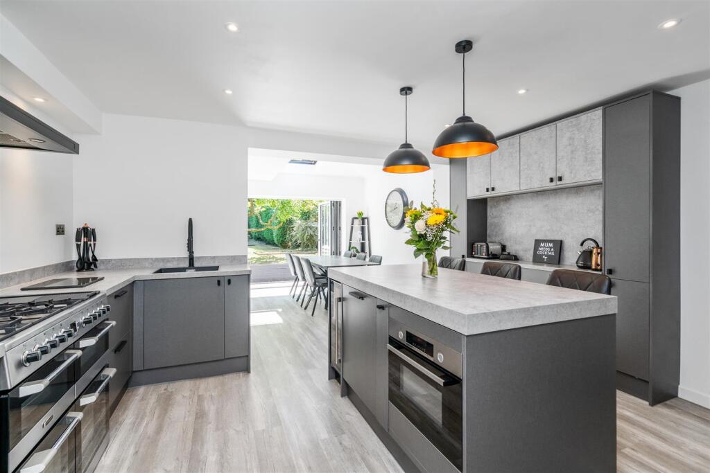 62 Aylesbury Road_41.jpg