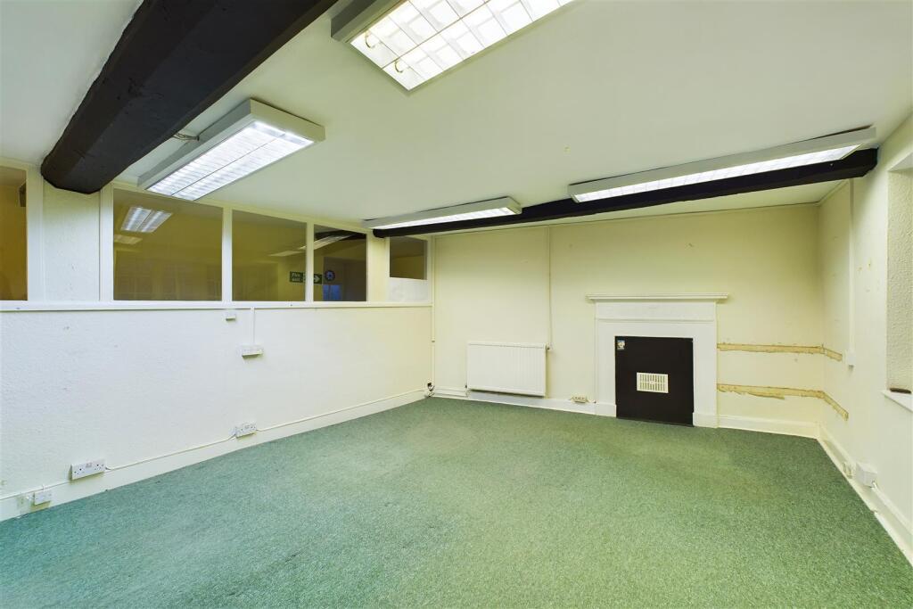 26 Long Street, Dursley GL11 4JA | Freehold Develo