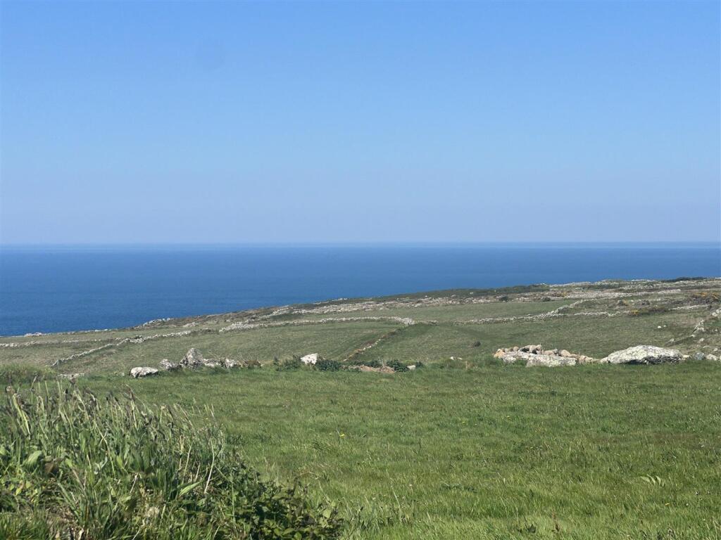 Garden, Land &amp; Views