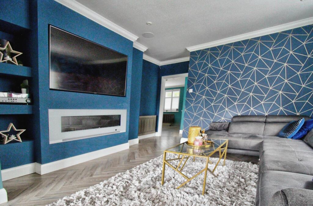 Lounge area angle