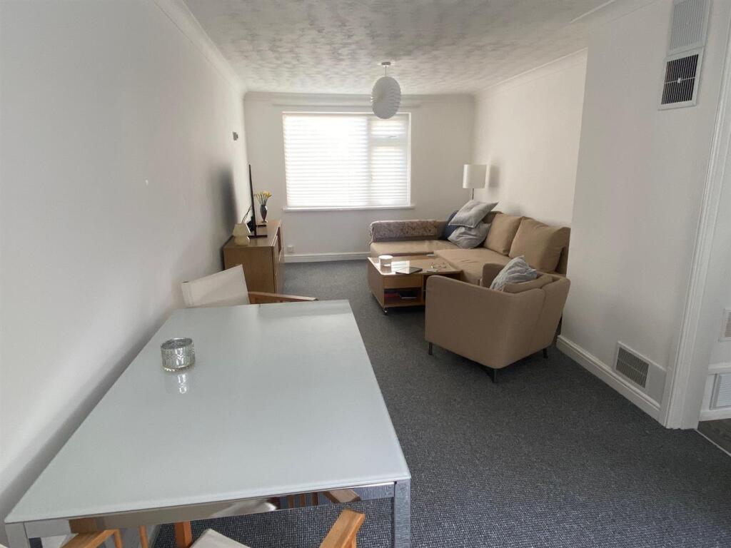 11 Coleridge Walk, Daventry