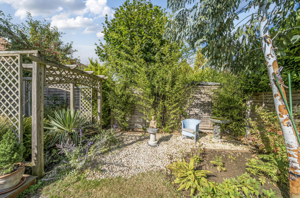 1346863-20-68baf9...