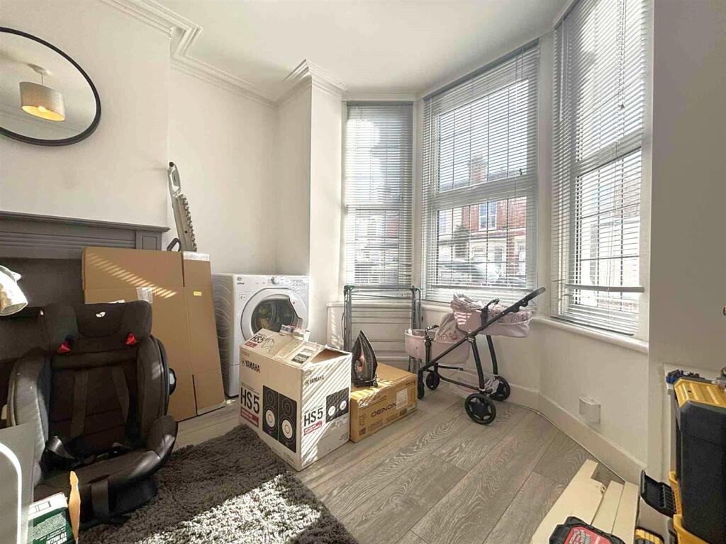 DINING ROOM BEVIS ROAD.jpg