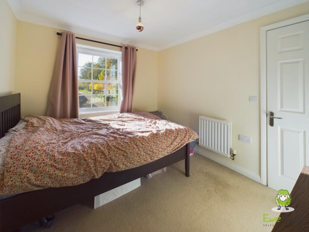 EweMove Basingstoke Rockbourne Road Bedroom 4