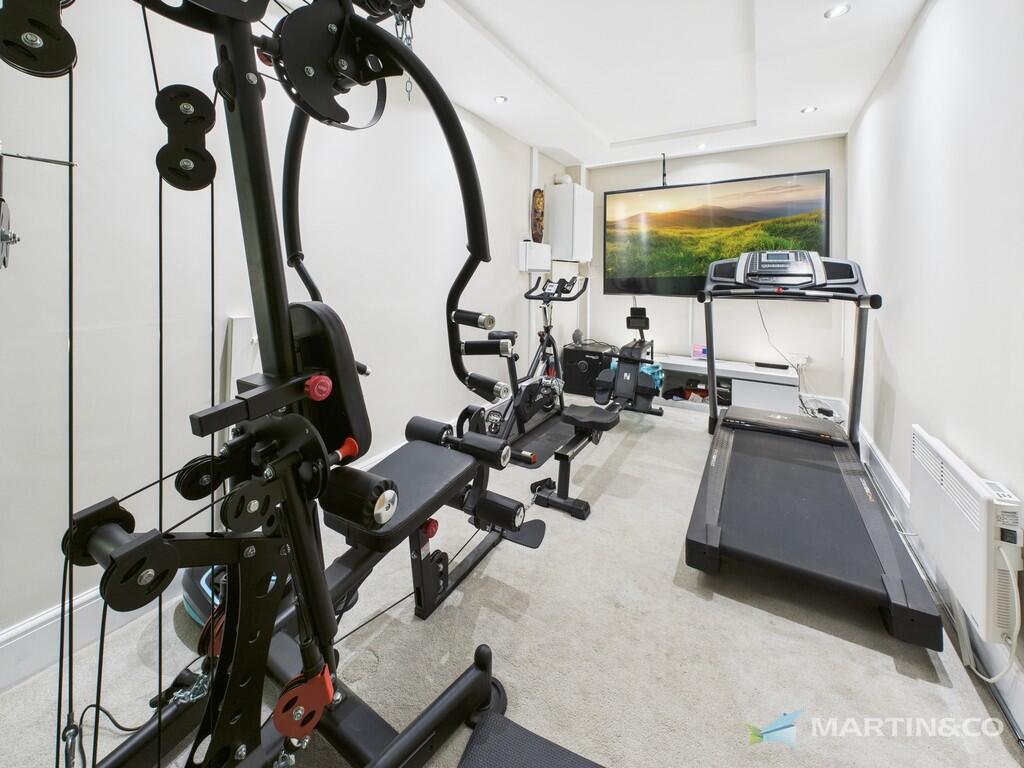 CAM02318G0-PR0562...