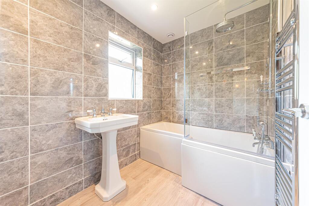 11 Wimbledon Road (24).jpg