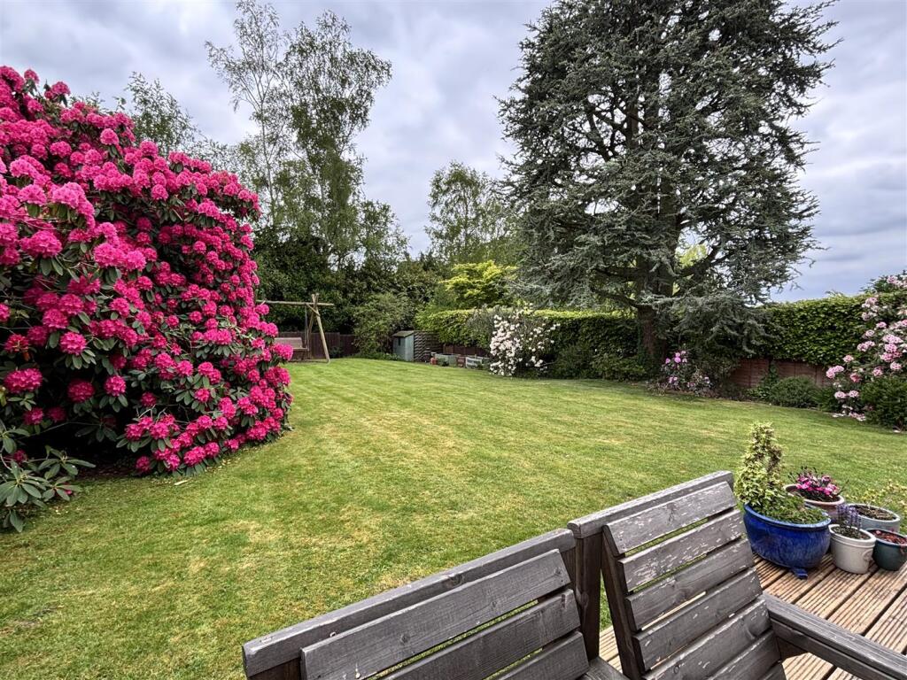 8 Willesley Close, Ashby