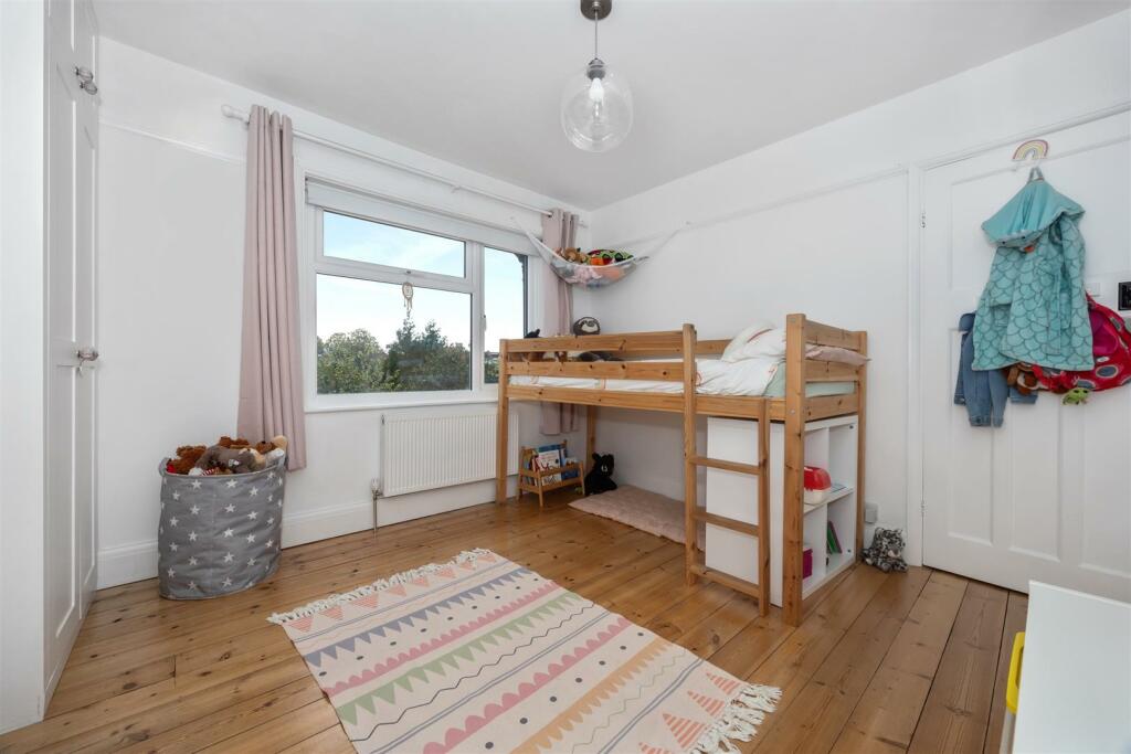 Pavillion Road, 77-005.jpg