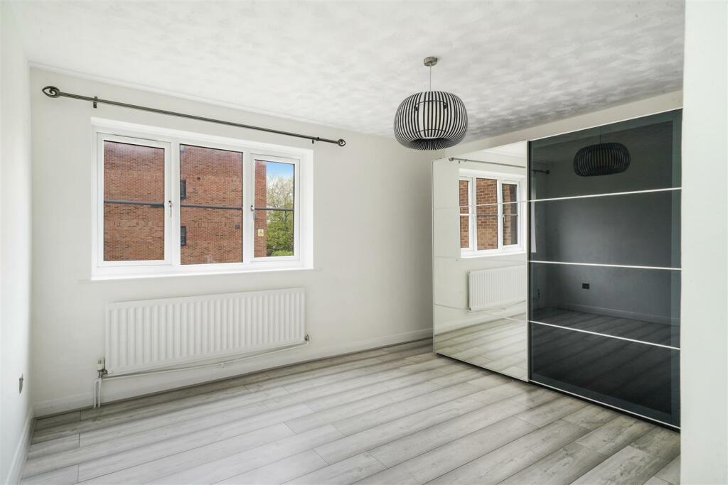 4 Hawarden Hill - QwYvcLXHcmAyQKdfyRR5.jpg