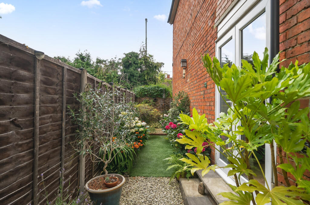 1328272-22-6887b5...