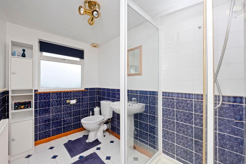 Hangleton Road 343 BATHROOM EN SUITE.jpeg