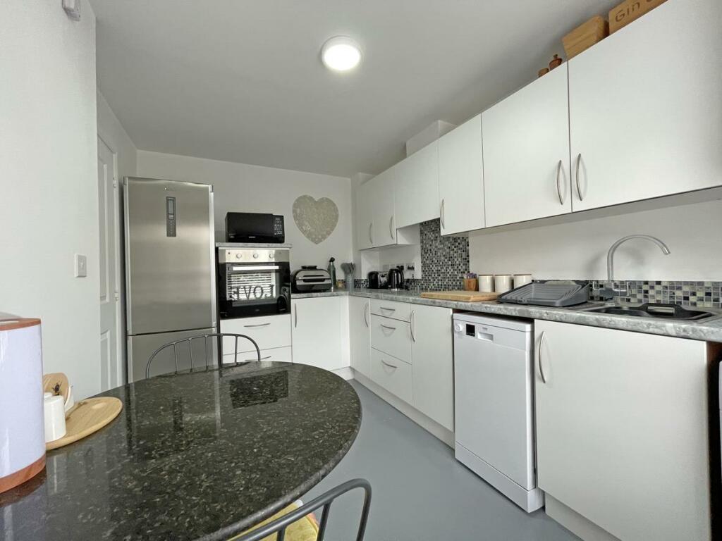 Efford Road 86 - Kitchen 2.jpg