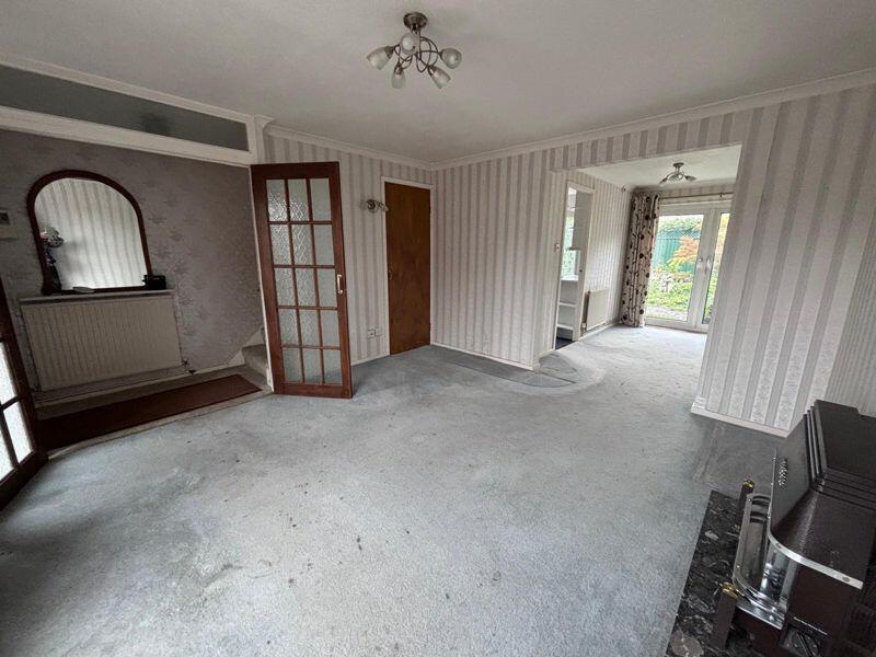 Lounge/Dining area