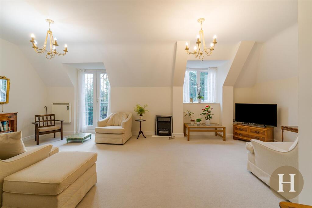 Hadleigh Estate Agents-12.jpg