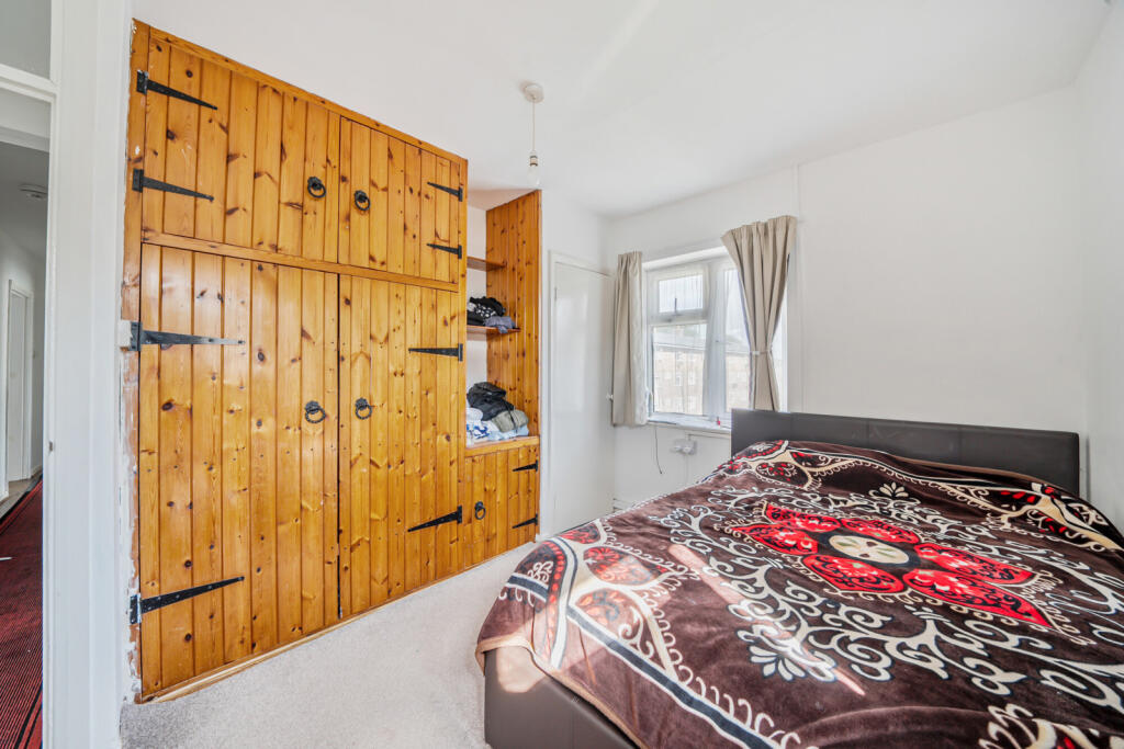 1334591-5-6891ceb...