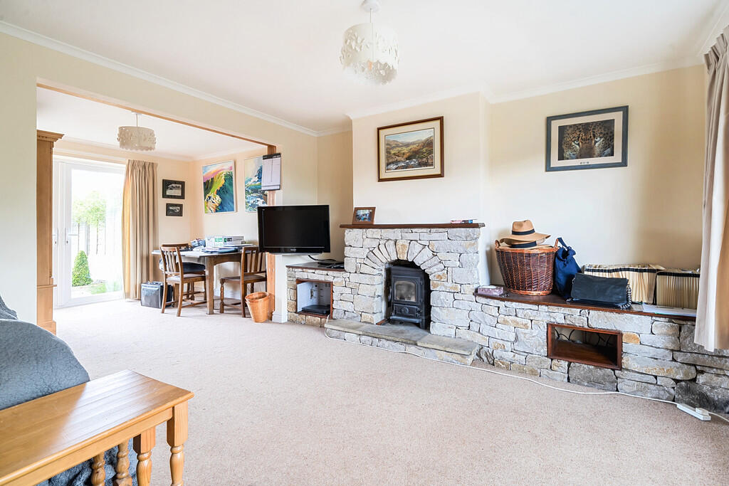 Living/Dining Roo...