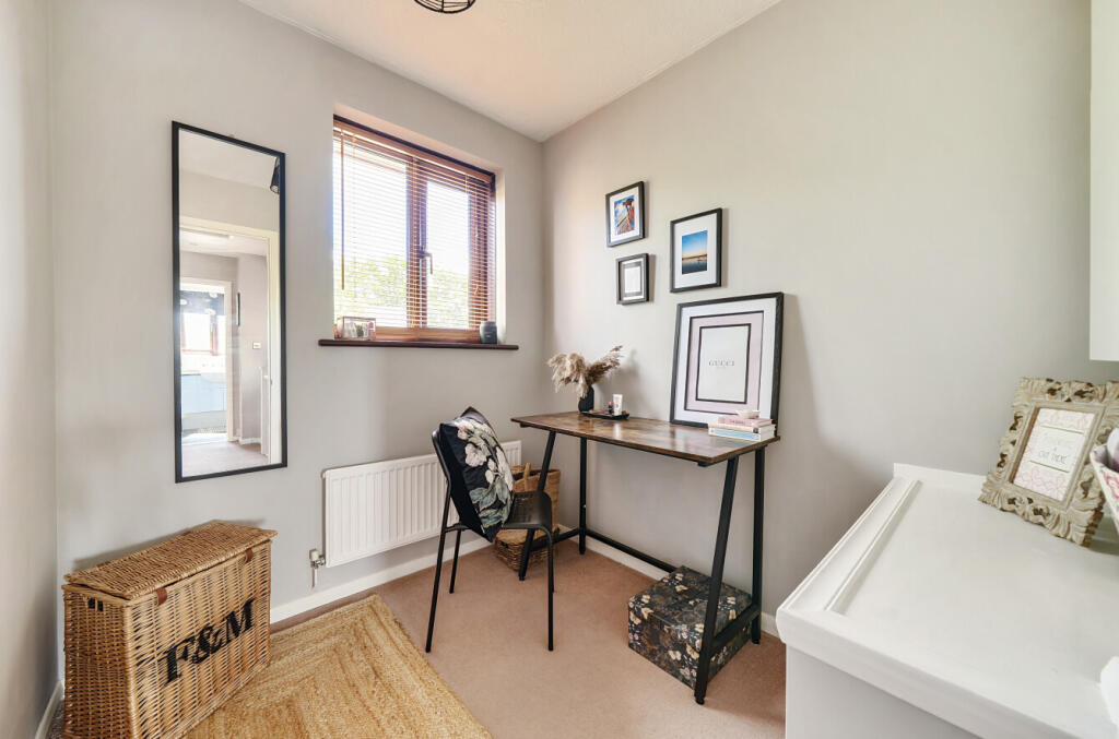 1331206-1-688a0be...