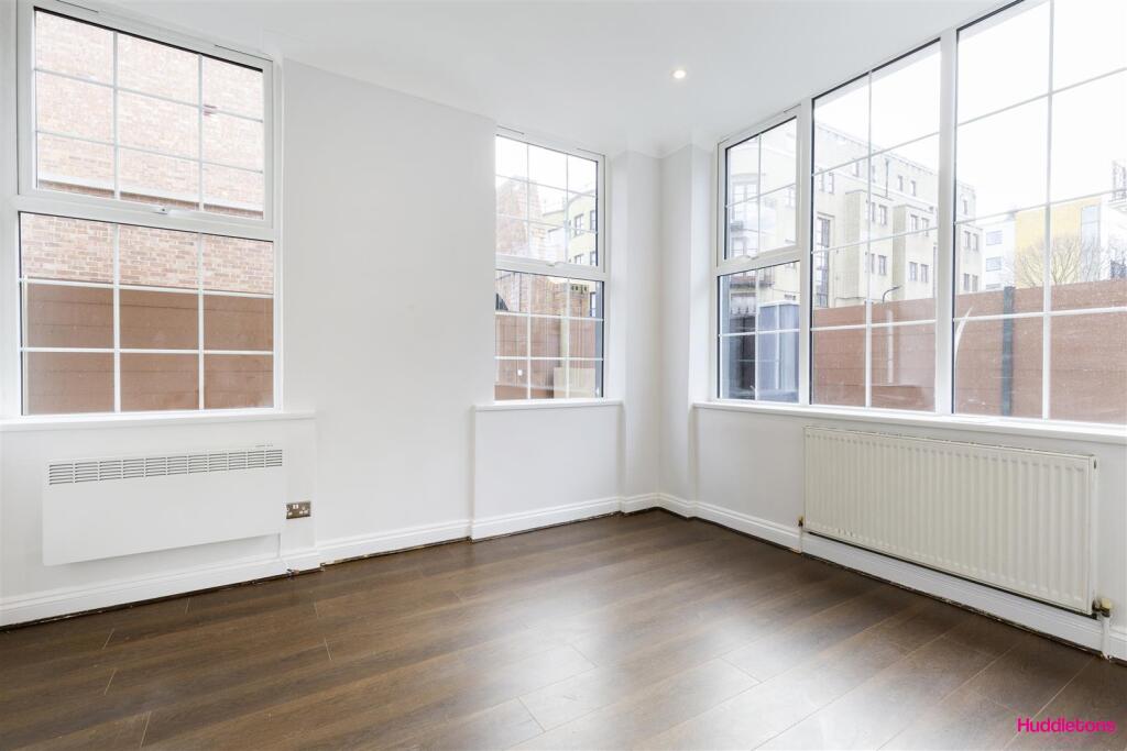 130 Chalton Street -10.jpg