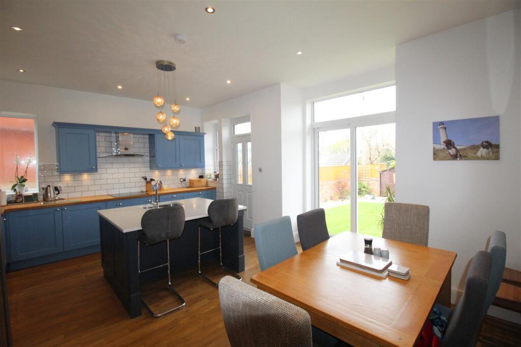 St Leonards Road West, Kitchen 2.JPG