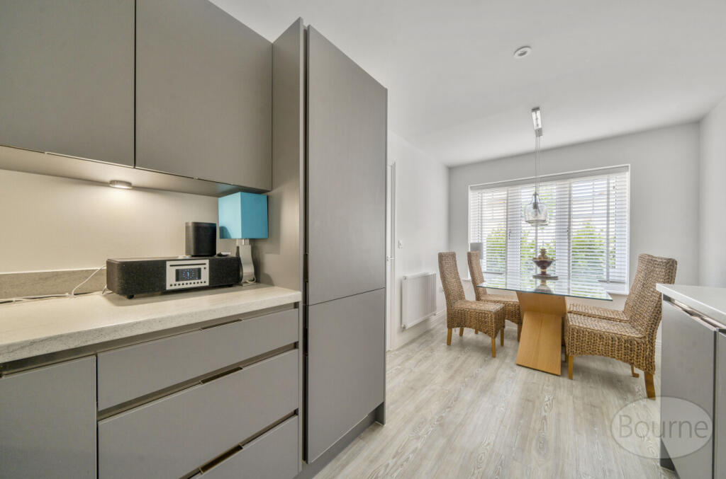 443fe12e-62a1-444...