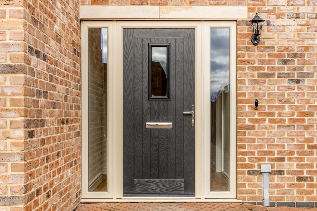 3 Parker Close (Frampton)-7