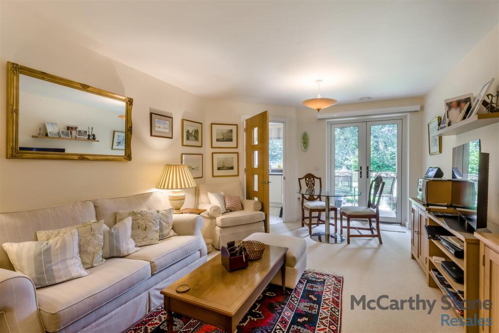 8663961-interior03.jpg