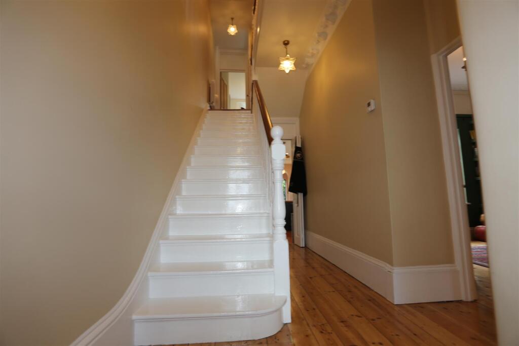 52 WALSINGHAM ROAD (27).JPG