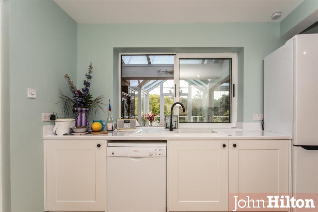 24 Gorham Avenue-24.jpg