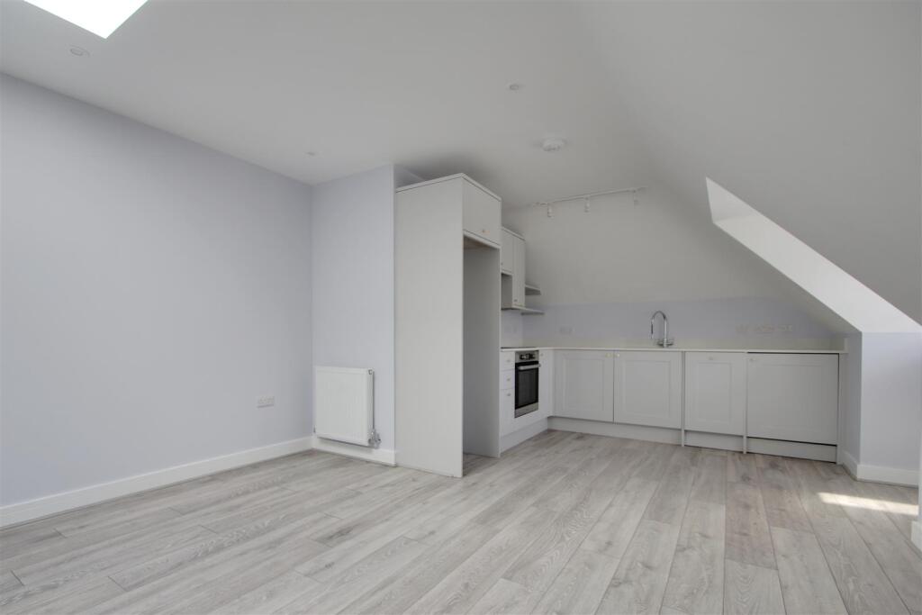 Open Plan Lounge Kitchen