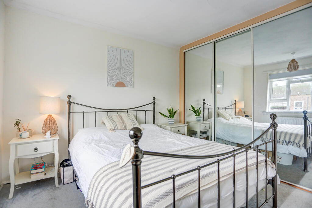 bedroom2