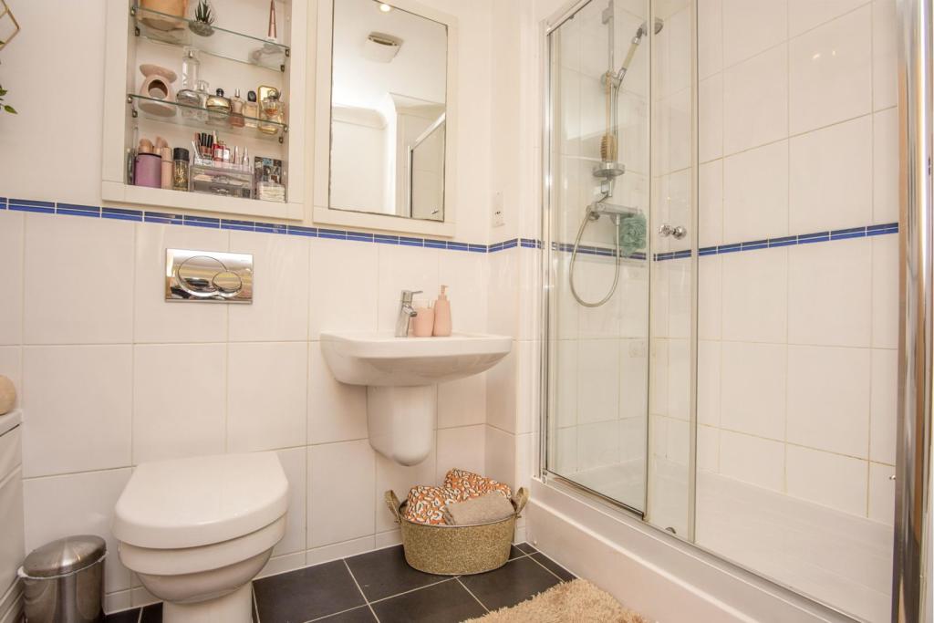 Master En-suite