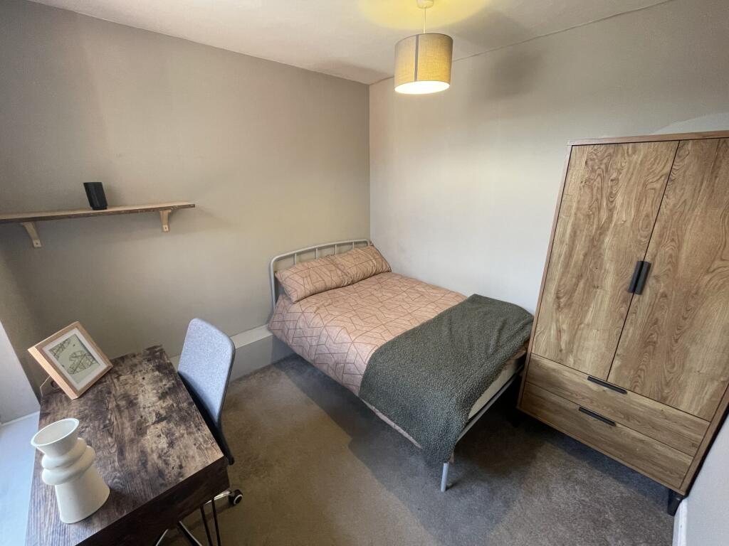 104 Portland Street - Bedroom 3.jpeg