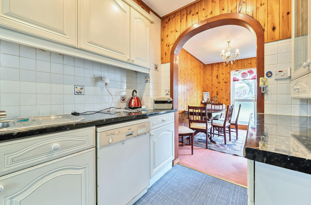 1327324-5-6880ed7...