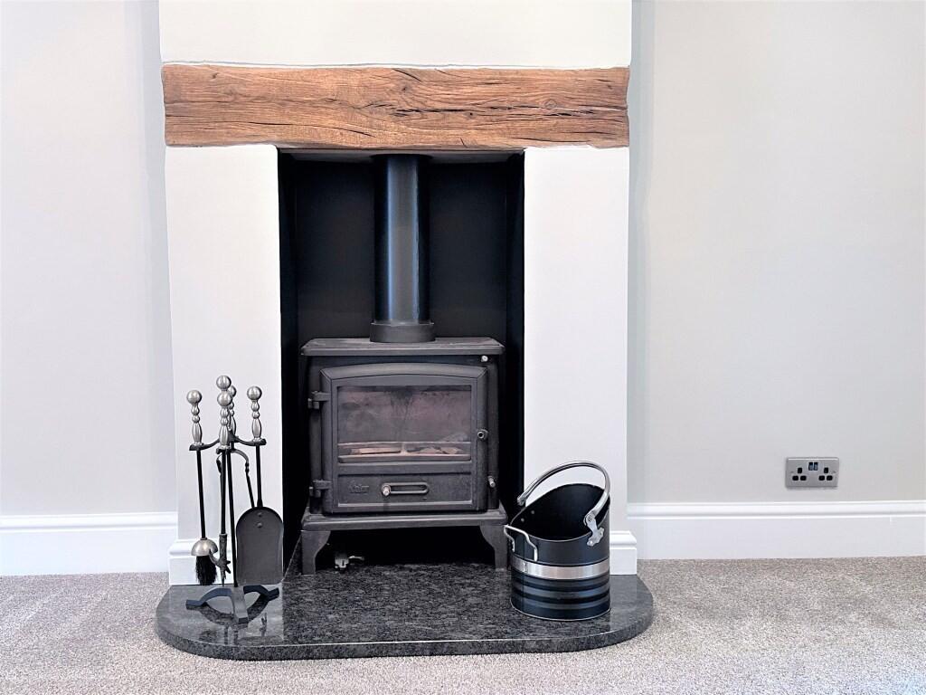 LOG BURNER