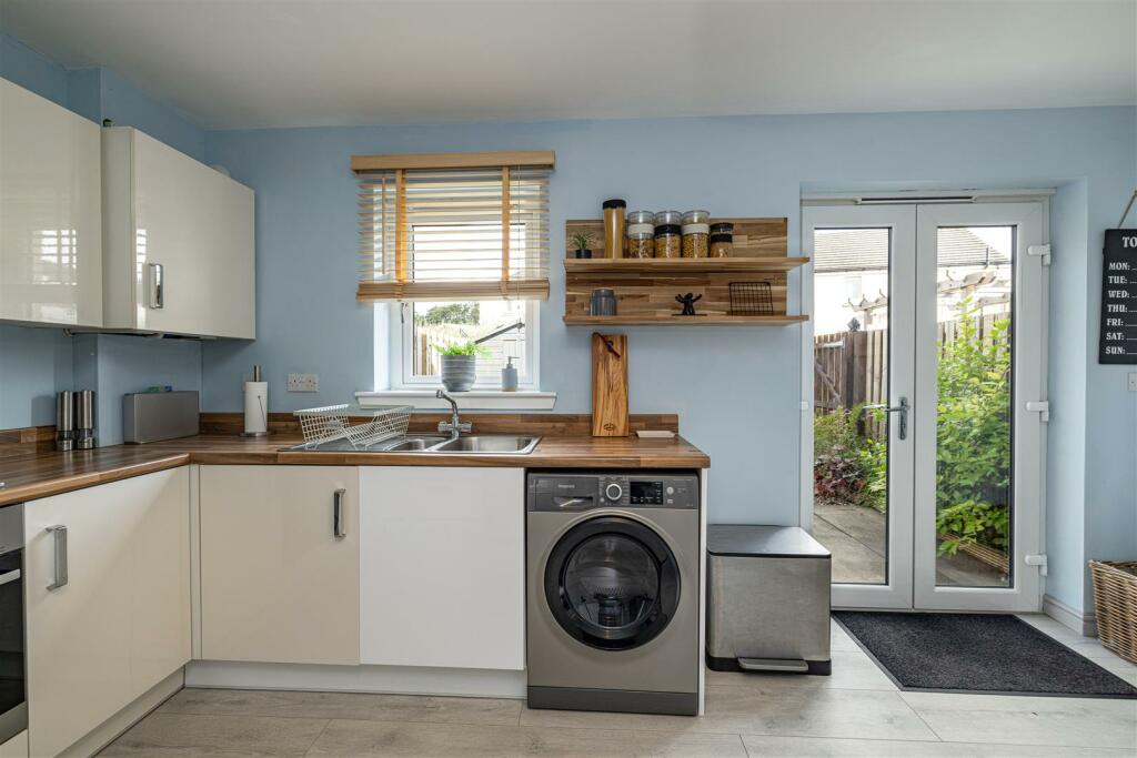 10 Queen Elizabetb Square Galashiels 26.JPG