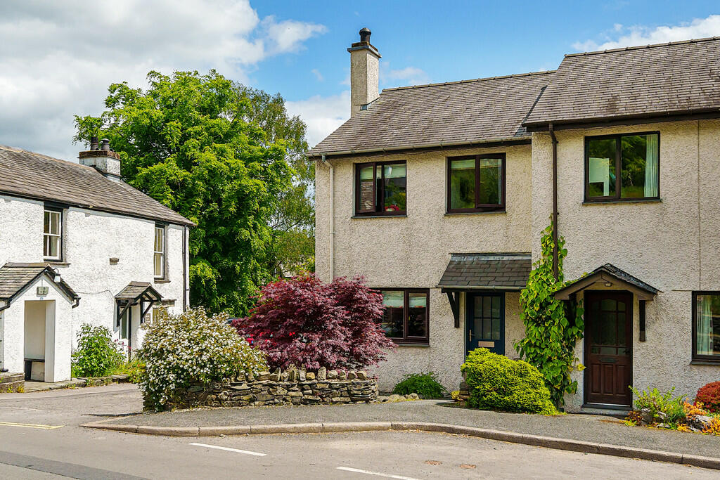 4 Low Houses