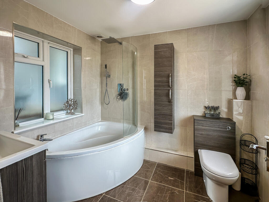 20250814_125441802_iOS_edited_edited