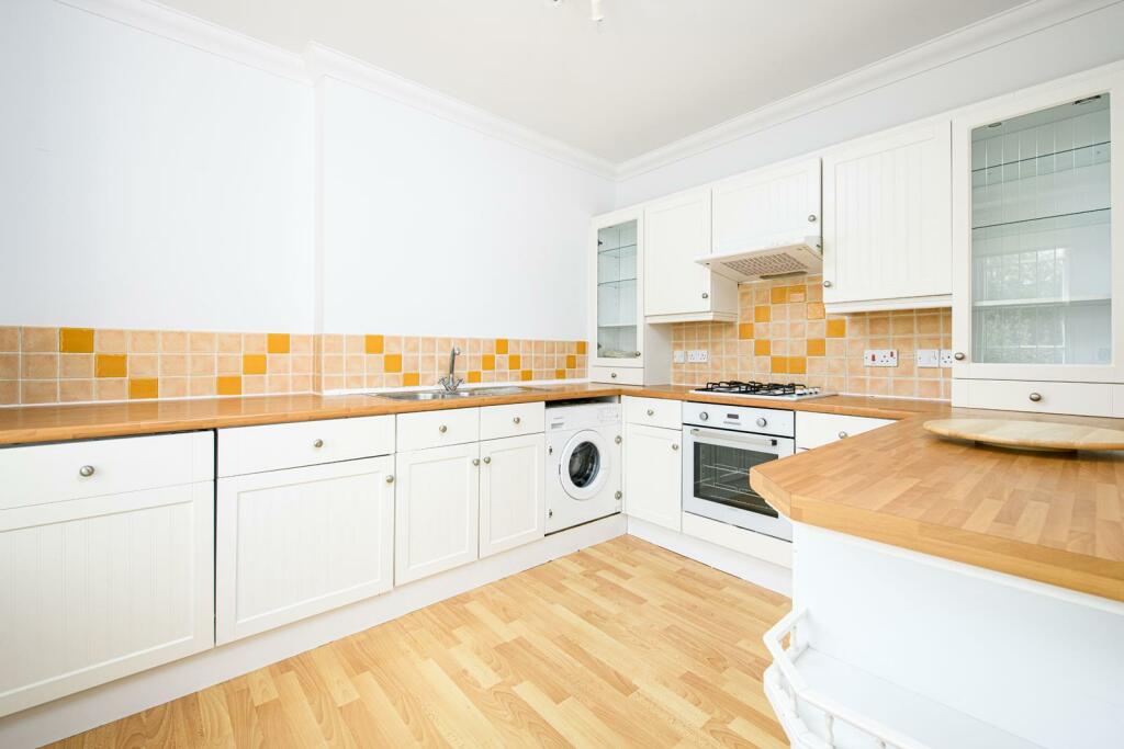 Kitchen_1.jpg