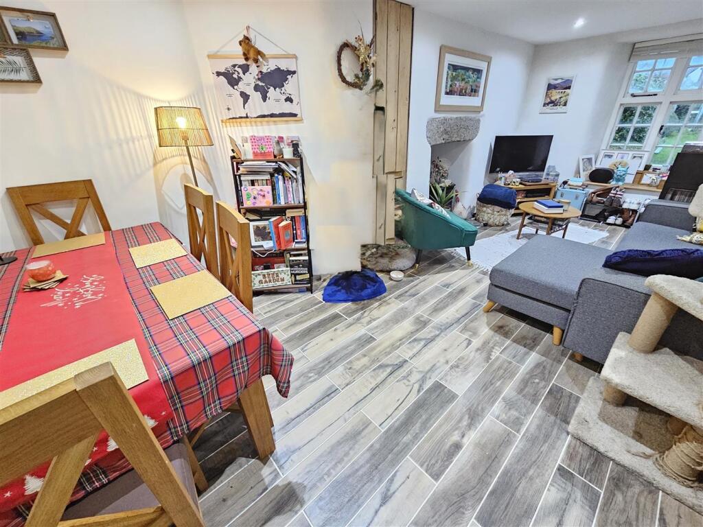 Sitting Dining Room.jpg