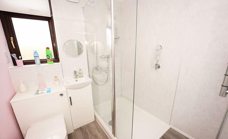 Bathroom (shower room)