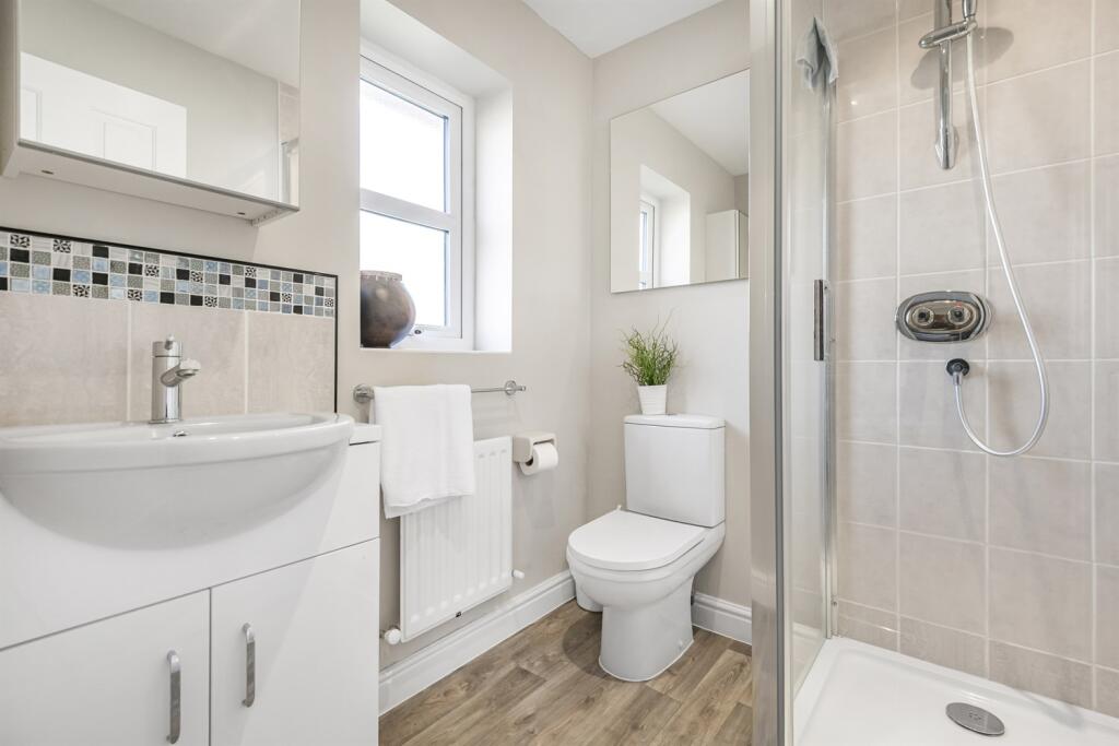 En Suite Shower Room