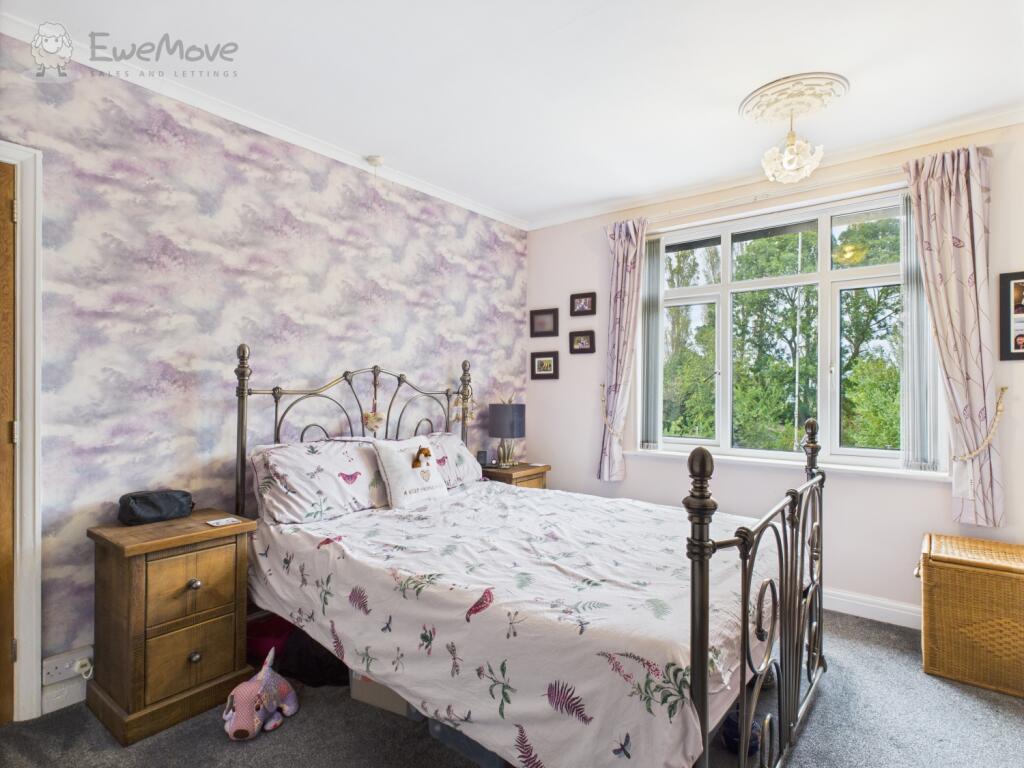 CAM05065G0-PR0009-STILL017