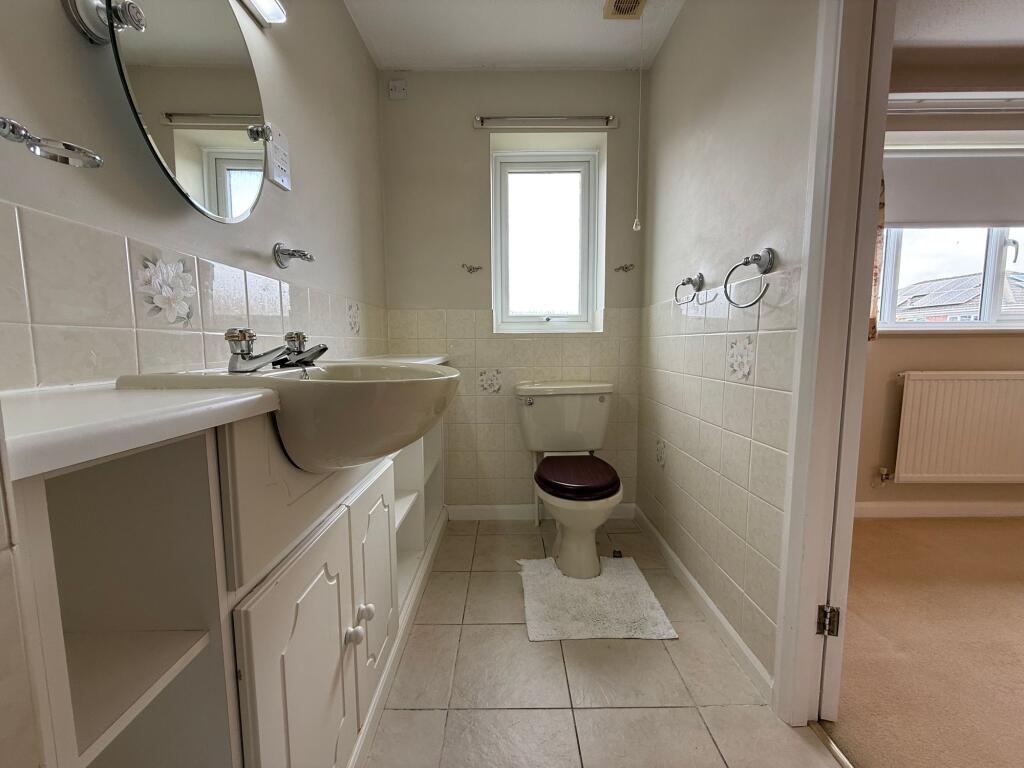 Ensuite bathroom