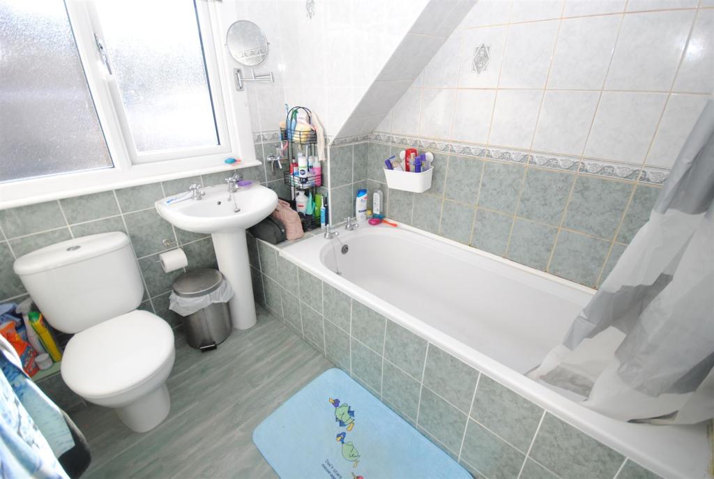 1eskdalegrovebath.JPG