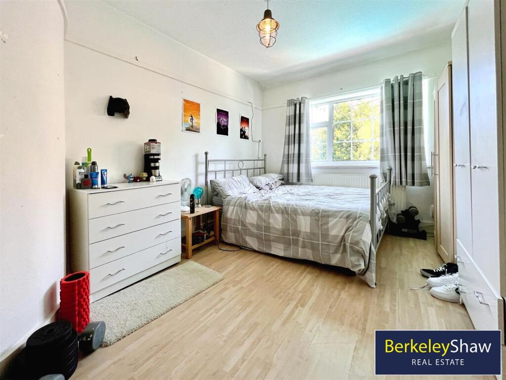 bfc53965--490E-AF54-3E85ED7F3E47-98947-00000D33420